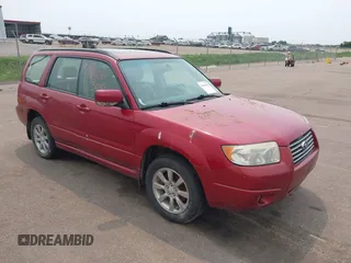 2007 Subaru Forester X с VIN JF1SG65617G701433, выставлен на аукционе IAAI как лот 42353522 с пробегом 270 554 миль миль и . История ставок и продаж доступна на DreamBid. Изображение 1.
