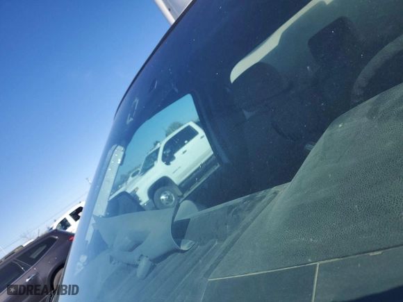 2016 Ford Super Duty F-250 SRW XL with VIN 1FDBF2B65GED17530, listed as a IAAI auction lot 42141825 with 400,975 mi miles. Bid and sale history available at carsss.com. Image 1.