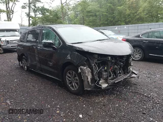 2022 Toyota Sienna XLE z VIN 5TDJRKEC0NS089565, wystawiony jako IAAI lot #42429434 z przebiegiem 95 339 mil mil oraz . Historia ofert i sprzedaży dostępna na DreamBid. Obrazek 1.