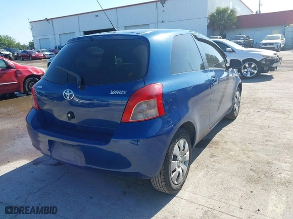 2008 Toyota Yaris with VIN JTDJT923485205083, listed as a IAAI auction lot 42009061 with 224,438 mi miles. Bid and sale history available at carsss.com. Image 4.