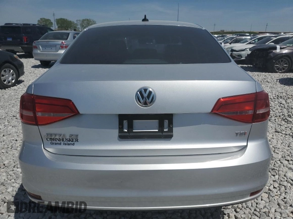 2015 Volkswagen Jetta SE z VIN 3VWD07AJ4FM229656, wystawiony jako Copart lot #49211565 z przebiegiem 96 173 mil mil oraz Szkoda całkowita • Salvage title. Historia ofert i sprzedaży dostępna na DreamBid. Obrazek 6.