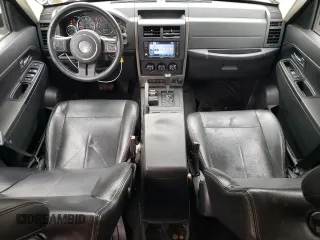 2012 Jeep Liberty Sport z VIN 1C4PJMAK6CW199947, wystawiony jako Copart lot #58485845 z przebiegiem 138 288 mil mil oraz Szkoda całkowita • Salvage title. Historia ofert i sprzedaży dostępna na DreamBid. Obrazek 8.