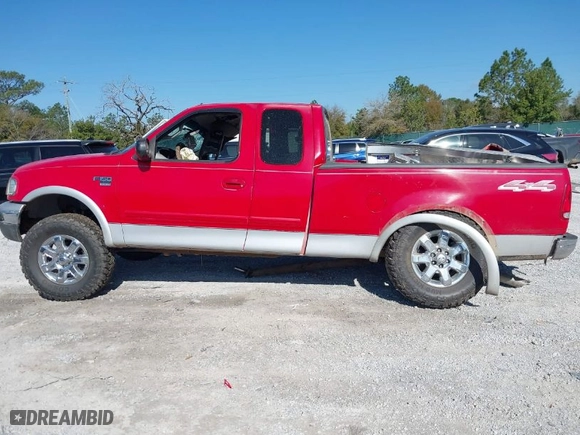 2000 Ford F-150 XL with VIN 1FTRX18L1YNC06272, listed as a IAAI auction lot 41780486 with 295,611 mi miles. Bid and sale history available at carsss.com. Image 15.