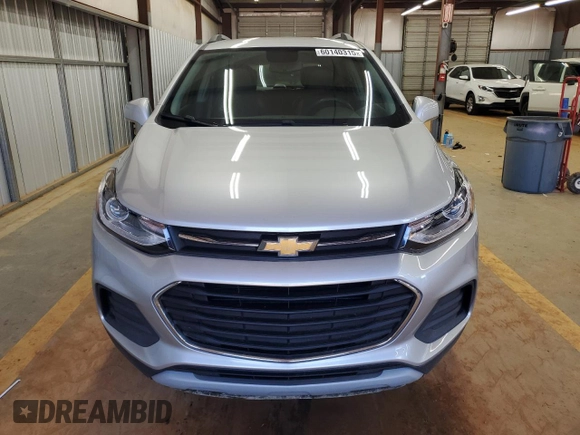 2021 Chevrolet Trax LT z VIN KL7CJLSB2MB329719, wystawiony jako Copart lot #60140315 z przebiegiem Nie podano mil oraz Szkoda całkowita • Salvage title. Historia ofert i sprzedaży dostępna na DreamBid. Obrazek 5.