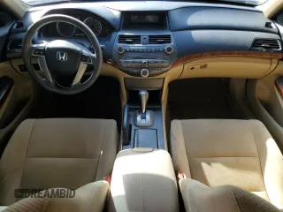 2012 Honda Accord EX z VIN 1HGCP3F7XCA022974, wystawiony jako Copart lot #45958585 z przebiegiem 88 861 mil mil oraz Szkoda całkowita • Salvage title. Historia ofert i sprzedaży dostępna na DreamBid. Obrazek 8.