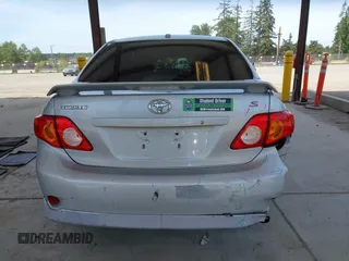 2009 Toyota Corolla with VIN 2T1BU40E59C150365, listed as a IAAI auction lot 42185131 with 179,912 mi miles. Bid and sale history available at carsss.com. Image 17.