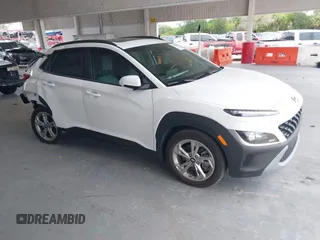 2023 Hyundai Kona SEL с VIN KM8K3CAB2PU025286, выставлен на аукционе IAAI как лот 42205469 с пробегом 22 851 миль миль и . История ставок и продаж доступна на DreamBid. Изображение 1.