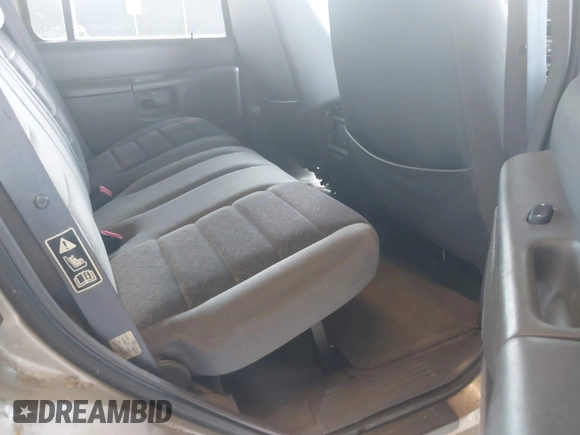 2000 Ford Explorer with VIN 1FMZU63X4YZC07906, listed as a IAAI auction lot 42190930 with 240,829 mi miles and . Bid and sale history available at DreamBid. Image 8.