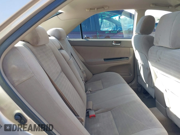 2006 Toyota Camry LE z VIN 4T1BF32K16U118594, wystawiony jako IAAI lot #41558030 z przebiegiem 275 360 mil mil oraz . Historia ofert i sprzedaży dostępna na DreamBid. Obrazek 8.
