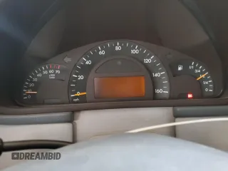 2001 Mercedes-Benz C 320 с VIN WDBRF64J61F085385, выставлен на аукционе Copart как лот 65039625 с пробегом 190 923 миль миль и Списание • Salvage title. История ставок и продаж доступна на DreamBid. Изображение 9.