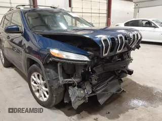 2018 Jeep Cherokee Latitude Plus with VIN 1C4PJMLB0JD612922, listed as a IAAI auction lot 42581594 with 137,793 mi miles and . Bid and sale history available at DreamBid. Image 18.