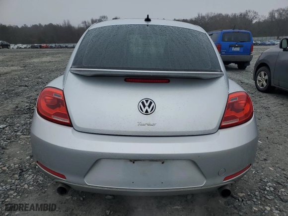 2012 Volkswagen Beetle 2.0T Turbo PZEV with VIN 3VWVA7AT0CM622942, listed as a Copart auction lot 44970945 with 216,607 mi miles and Clean Title. Bid and sale history available at carsss.com. Image 6.