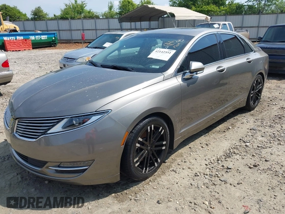 2015 Lincoln MKZ with VIN 3LN6L2GK9FR616272, listed as a IAAI auction lot 42142551 with Not Provided miles and . Bid and sale history available at DreamBid. Image 2.