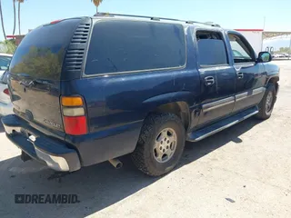 2005 Chevrolet Suburban LS z VIN 1GNEC16Z15J211046, wystawiony jako IAAI lot #42453120 z przebiegiem Nie podano mil oraz . Historia ofert i sprzedaży dostępna na DreamBid. Obrazek 4.