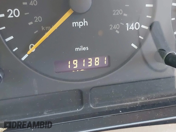 2003 Mercedes-Benz M-Class 3.2L with VIN 4JGAB54EX3A390987, listed as a IAAI auction lot 41482335 with 191,381 mi miles. Bid and sale history available at carsss.com. Image 15.