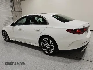 2025 Mercedes-Benz E 350 z VIN W1KLF4HB7SA095796, wystawiony jako Copart lot #59636555 z przebiegiem 10 489 mil mil oraz Czysty tytuł • Clean title. Historia ofert i sprzedaży dostępna na DreamBid. Obrazek 2.