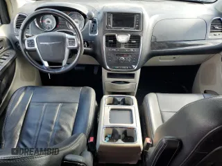 2012 Chrysler Town & Country Touring z VIN 2C4RC1BG7CR353263, wystawiony jako Copart lot #64316454 z przebiegiem 140 132 mil mil oraz Szkoda całkowita • Salvage title. Historia ofert i sprzedaży dostępna na DreamBid. Obrazek 8.