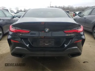 2022 BMW 8 Series M850i z VIN WBAGV8C03NCJ36975, wystawiony jako Copart lot #44008505 z przebiegiem 16 631 mil mil oraz Szkoda całkowita • Salvage title. Historia ofert i sprzedaży dostępna na DreamBid. Obrazek 6.