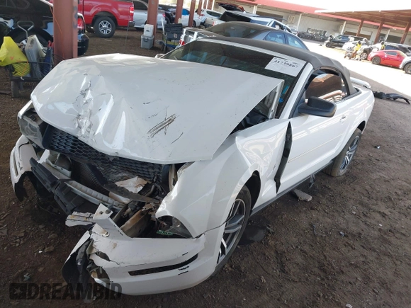 2007 Ford Mustang Deluxe with VIN 1ZVFT84N475280618, listed as a IAAI auction lot 41739867 with 194,934 mi miles and . Bid and sale history available at carsss.com. Image 17.