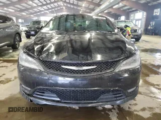 2015 Chrysler 200 S with VIN 1C3CCCDG9FN610640, listed as a Copart auction lot 44402165 with 199,196 mi miles and Clean Title. Bid and sale history available at carsss.com. Image 5.