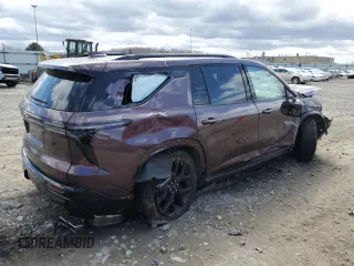 2024 Chevrolet Traverse AWD RS z VIN 1GNEVLKS1RJ198674, wystawiony jako Copart lot #52947305 z przebiegiem 10 550 mil mil oraz Szkoda całkowita • Salvage title. Historia ofert i sprzedaży dostępna na DreamBid. Obrazek 3.