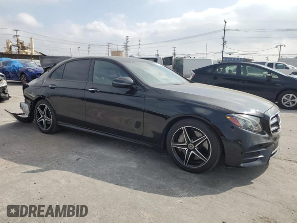 2019 Mercedes-Benz E 300 with VIN WDDZF4JB9KA517202, listed as a Copart auction lot 54513665 with 88,919 mi miles and Salvage title. Bid and sale history available at DreamBid. Image 4.