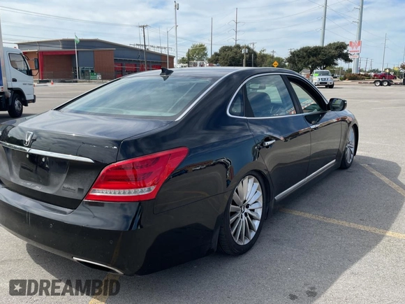 2016 Hyundai Equus Signature z VIN KMHGH4JHXGU101564, wystawiony jako Copart lot #71832393 z przebiegiem 102 830 mil mil oraz . Historia ofert i sprzedaży dostępna na DreamBid. Obrazek 4.