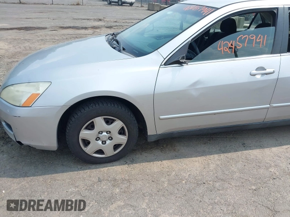 2007 Honda Accord LX z VIN 1HGCM564X7A169294, wystawiony jako IAAI lot #42457941 z przebiegiem 256 692 mil mil oraz . Historia ofert i sprzedaży dostępna na DreamBid. Obrazek 17.