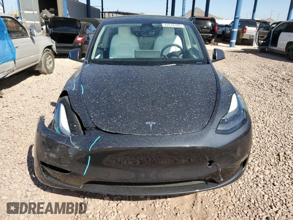 2024 Tesla Model Y Long Range with VIN 7SAYGDEE9RA221380, listed as a Copart auction lot 47516705 with 10,930 mi miles and Salvage Title. Bid and sale history available at DreamBid. Image 5.