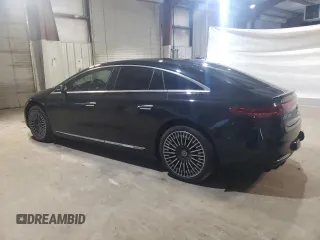 2022 Mercedes-Benz EQS 580 z VIN W1KCG4EB8NA020966, wystawiony jako Copart lot #52406925 z przebiegiem 9 507 mil mil oraz Szkoda całkowita • Salvage title. Historia ofert i sprzedaży dostępna na DreamBid. Obrazek 2.