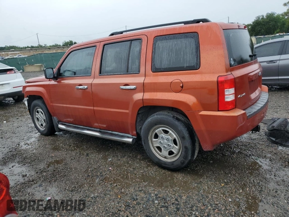 2010 Jeep Patriot Sport z VIN 1J4NF2GB8AD557735, wystawiony jako Copart lot #56532175 z przebiegiem 160 576 mil mil oraz Szkoda całkowita • Salvage title. Historia ofert i sprzedaży dostępna na DreamBid. Obrazek 2.
