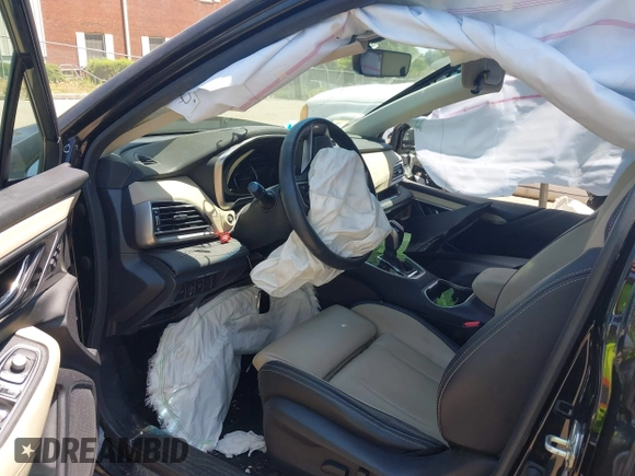 2020 Subaru Outback Limited with VIN 4S4BTANC6L3178096, listed as a IAAI auction lot 42530913 with 39,358 mi miles and . Bid and sale history available at DreamBid. Image 5.