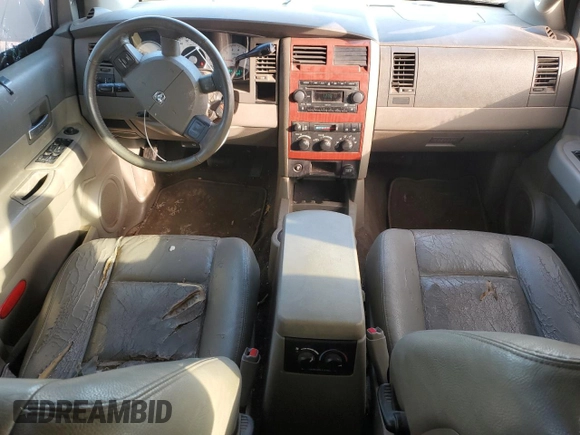 2005 Dodge Durango SLT z VIN 1D4HD48D45F509957, wystawiony jako Copart lot #45083915 z przebiegiem 334 568 mil mil oraz Szkoda całkowita • Salvage title. Historia ofert i sprzedaży dostępna na DreamBid. Obrazek 8.