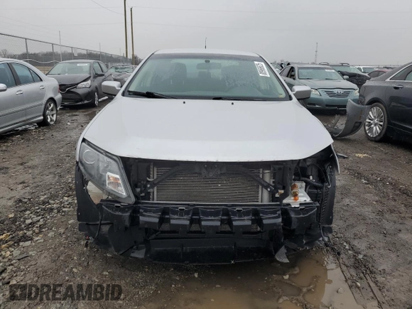 2011 Ford Fusion SE with VIN 3FAHP0HA3BR254872, listed as a Copart auction lot 88966625 with 140,360 mi miles and Salvage Title. Bid and sale history available at DreamBid. Image 5.