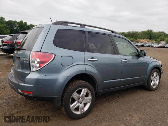 2010 Subaru Forester X Premium with VIN JF2SH6CCXAH736488, listed as a Copart auction lot 61040815 with 61,823 mi miles and Salvage title. Bid and sale history available at DreamBid. Image 3.