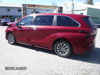 2022 Toyota Sienna LE z VIN 5TDKSKFC9NS052652, wystawiony jako Copart lot #56097434 z przebiegiem 41 959 mil mil oraz Nie do naprawy • Non repairable. Historia ofert i sprzedaży dostępna na DreamBid. Obrazek 3.