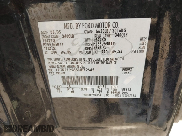 2005 Ford F-150 XL with VIN 1FTRF12565NB72645, listed as a IAAI auction lot 41682505 with 251,124 mi miles. Bid and sale history available at carsss.com. Image 9.