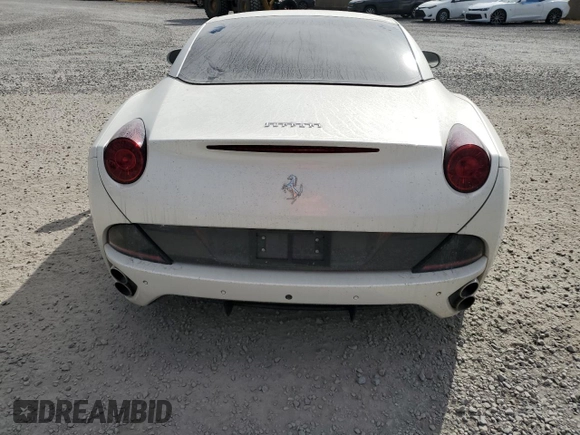 2012 Ferrari California z VIN ZFF65TJA9C0186664, wystawiony jako Copart lot #87967125 z przebiegiem Nie podano mil oraz Szkoda całkowita • Salvage title. Historia ofert i sprzedaży dostępna na DreamBid. Obrazek 6.