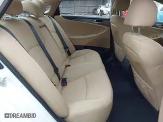 2015 Hyundai Sonata Hybrid Limited with VIN KMHEC4A44FA132151, listed as a IAAI auction lot 41497863 with 88,778 mi miles. Bid and sale history available at carsss.com. Image 8.