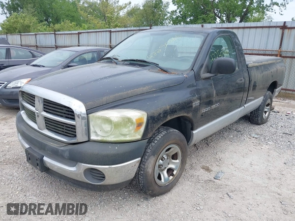 2007 Dodge 1500 ST z VIN 1D7HA16227J564919, wystawiony jako IAAI lot #42250566 z przebiegiem 100 515 mil mil oraz . Historia ofert i sprzedaży dostępna na DreamBid. Obrazek 2.