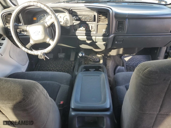 1999 Chevrolet Silverado 2500 LS with VIN 1GCGK29UXXZ180958, listed as a Copart auction lot 69685574 with 210,771 mi miles and Salvage Title. Bid and sale history available at carsss.com. Image 8.