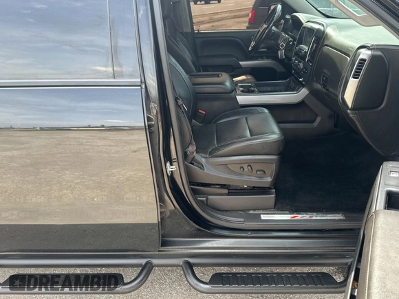 2017 Chevrolet Silverado 1500 LTZ with VIN 3GCUKSEC4HG389677, listed as a Copart auction lot 55297725 with 308,803 mi miles and Clean Title. Bid and sale history available at DreamBid. Image 5.
