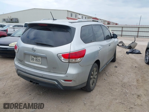 2013 Nissan Pathfinder SL z VIN 5N1AR2MN8DC649752, wystawiony jako IAAI lot #42045745 z przebiegiem 181 931 mil mil oraz . Historia ofert i sprzedaży dostępna na DreamBid. Obrazek 4.