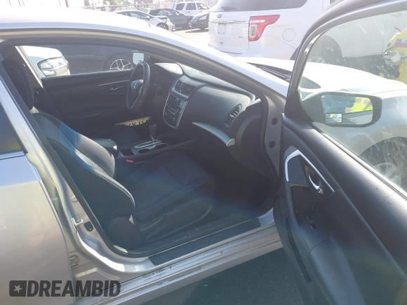 2016 Nissan Altima SR with VIN 1N4AL3APXGC192938, listed as a IAAI auction lot 42159683 with 190,785 mi miles and . Bid and sale history available at carsss.com. Image 5.