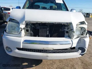 2005 Toyota Tundra SR5 with VIN 5TBET341X5S469398, listed as a IAAI auction lot 41944602 with 207,738 mi miles. Bid and sale history available at carsss.com. Image 6.