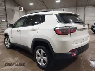 2018 Jeep Compass Latitude z VIN 3C4NJDBB7JT455568, wystawiony jako IAAI lot #41790361 z przebiegiem 47 646 mil mil oraz . Historia ofert i sprzedaży dostępna na DreamBid. Obrazek 3.
