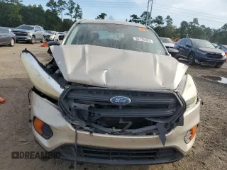 2017 Ford Escape S с VIN 1FMCU0F7XHUD72614, выставлен на аукционе Copart как лот 64728995 с пробегом Не указан миль и Списание • Salvage title. История ставок и продаж доступна на DreamBid. Изображение 5.