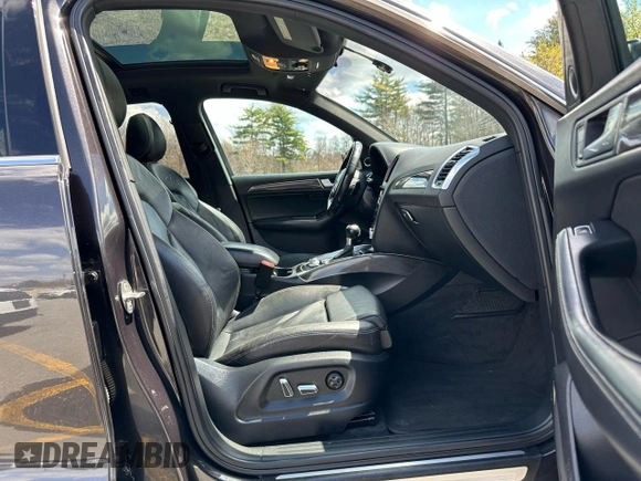 2014 Audi SQ5 Premium Plus z VIN WA1CGAFP2EA023990, wystawiony jako Copart lot #54549045 z przebiegiem 81 745 mil mil oraz Czysty tytuł • Clean title. Historia ofert i sprzedaży dostępna na DreamBid. Obrazek 8.