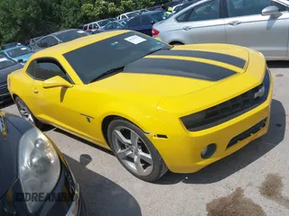 2011 Chevrolet Camaro 1LT z VIN 2G1FB1ED6B9167843, wystawiony jako IAAI lot #42335674 z przebiegiem 184 521 mil mil oraz . Historia ofert i sprzedaży dostępna na DreamBid. Obrazek 1.