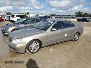 2005 Mercedes-Benz S-Class 4.3L with VIN WDBNG70J55A459057, listed as a Copart auction lot 73747814 with 0 mi miles and Salvage Title. Bid and sale history available at carsss.com. Image 1.